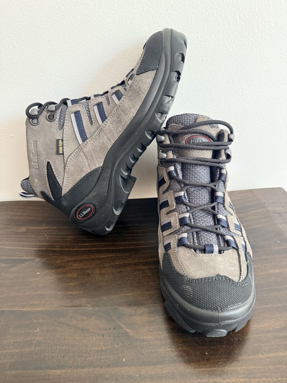 L.L.Bean Gore-Tex Outdoor Women’s Hiking Boots Waterproof Size 7.5 Made In Italy